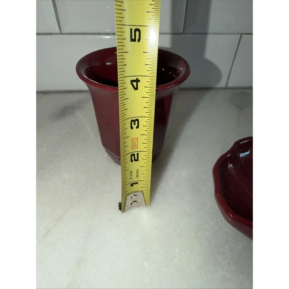Vtg Ceramic Shell Burgundy Dish  Pfaltzgraff  Soap With Matching Water Cup GW992